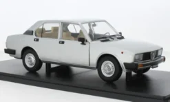 Mitica Alfa Romeo Alfetta Berlina 2000L, silber, 1978, 1:18,