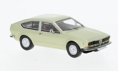 PCX87 Alfa Romeo Alfetta GT, hellgrün, 1974, 1:87, Clearance