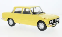 MCG Alfa Romeo Giulia Nuova Super, hellgelb, 1974, 1:18, New