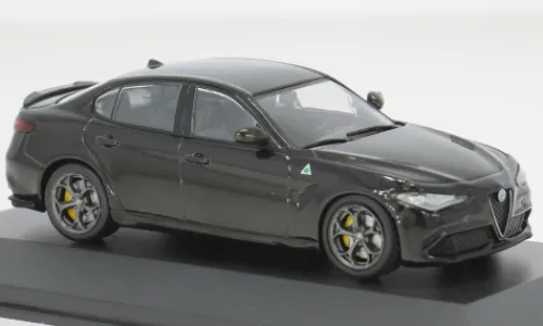 Solido Alfa Romeo Giulia Quadrifoglio, schwarz, 1:43, Outlet