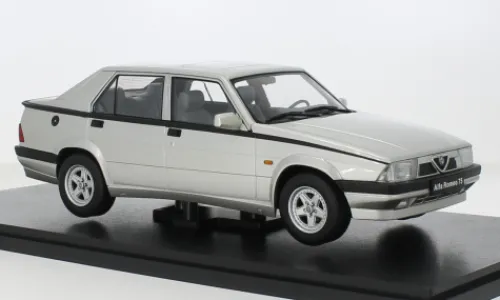 Triple 9 Collection Alfa Romeo 75, silber, 1991, 1:18, Hot
