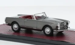 Matrix Alfa Romeo 2600 Spider, grau, 1962, 1:43, Clearance