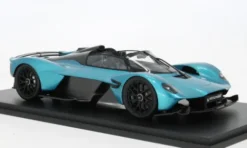 Spark Aston Martin Valiant Goodwood, hellblau, 2023, 1:18, Sale