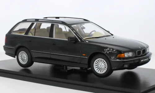 Triple 9 Collection BMW 5er (E39) Touring, schwarz, 1:18, Online