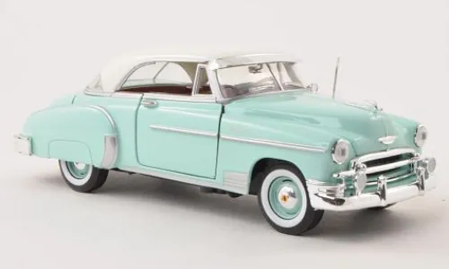 Motormax Chevrolet Bel Air Hardtop, helltürkis/weiss, 1950, 1:24, Outlet