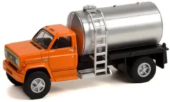 Greenlight Chevrolet C-60 Fertilizer Truck, orange/silber, 1982, 1:64, Sale