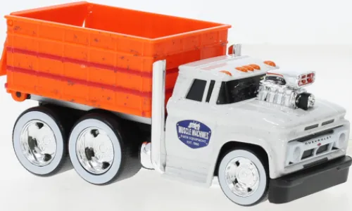 Maisto Chevrolet C-60 Grain Truck, weiss/silber, 1966, 1:64, New