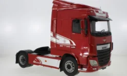 Premium ClassiXXs DAF XF Space Cab, rot, 2018, 1:18, Best
