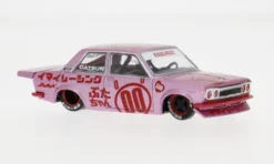 Mini GT Datsun 510 Pro Street Buta V1, pink, 1:64, Best
