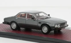 Matrix De Tomaso Deauville Series 2, grau, 1978, 1:43,