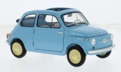 Kyosho Fiat Nuova 500, hellblau, 1:18, Clearance