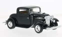 Motormax Ford Coupe, schwarz, 1932, 1:24, Hot