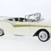 Sun Star Ford Fairlane 500 Skyliner, weiss, 1957, 1:18,
