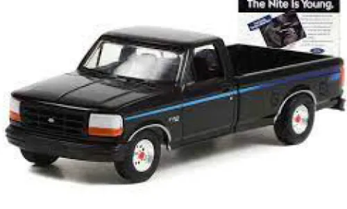 Greenlight Ford F-150 Nite Edition, schwarz, 1992, 1:64, Sale