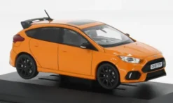 Corgi Ford Focus Mk III RS, orange, 1:43,