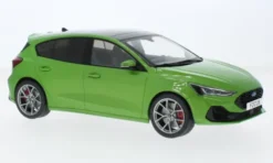 MCG Ford Focus ST, grün, 2022, 1:18, Online