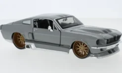 Maisto Ford Mustang GT Tuning, hellgrau/schwarz, 1967, 1:24,