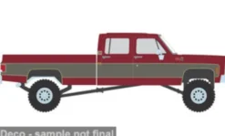 IXO America GMC Sierra Grande K2500 Crew Cab, dunkelrot/silber, 1977, 1:64, Best