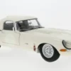 AUTOart Jaguar E-Type Lightweight, weiss, 1:18,