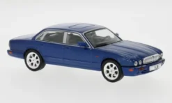 IXO Jaguar XJ8 (X308), blau, 1998, 1:43,