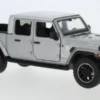 Motormax Jeep Gladiator Overland, silber, 2021, 1:24,
