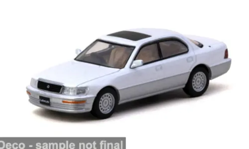 Tarmac Works Lexus LS400 (UCF10), weiss/hellgrau, 2001, 1:64, Clearance