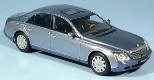 AUTOart Maybach 57 SWB, hellblau/silber, 2002, 1:43, Best