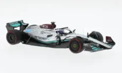 Minichamps Mercedes AMG W13 E Performance, Formel 1, GP Brasilien, 2022, Mercedes AMG Petronas Formula One Team, Petronas, #63, G.Russell, 1:43, Discount