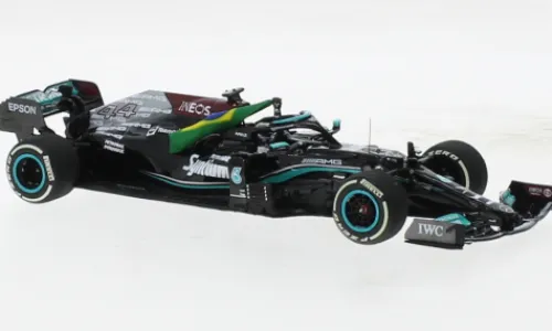 Minichamps Mercedes AMG W12 E Performance, Formel 1, GP Brasilien, 2021, Mercedes AMG Petronas Formula One Team, Petronas, #44, L.Hamilton, 1:43, Clearance