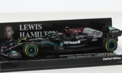 Minichamps Mercedes AMG W12 E Performance, Formel 1, GP Qatar, 2021, Mercedes AMG Petronas Formula One Team, Petronas, #44, L.Hamilton, 1:43, Online