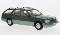 Triple 9 Collection Mercedes E-Klasse T-Modell (S124), grün, 1995, 1:18, Outlet