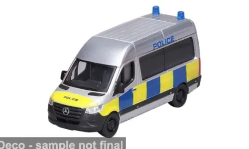 Bburago Mercedes Sprinter, Police (GB), 1:50, Discount