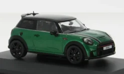 Solido Mini Cooper JCW, grün, 2023, 1:43,