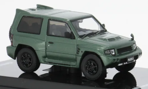 INNO64 Mitsubishi Pajero Evolution, dunkelgrün, 1:64,