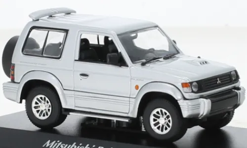 Maxichamps Mitsubishi Pajero SWB, silber, 1991, 1:43, Sale