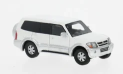 BoS-Models Mitsubishi Pajero, weiss, 2003, 1:87, Discount