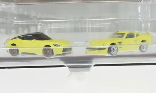 Hot Wheels Premium Nissan 2er Set:, 1:64, New