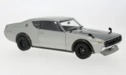 AUTOart Nissan Skyline 2000 GT-R (KPGC110), silber, 1:18, Outlet