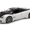 Welly Pagani Utopia, weiss/schwarz, 1:24, Discount