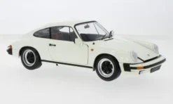 Minichamps Porsche 911 Carrera 3.2, weiss, 1983, 1:18, Clearance