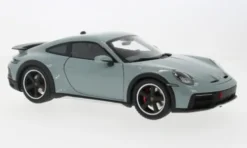 Minichamps Porsche 911 (992) Dakar, grün, 2022, 1:18,