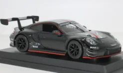 Bburago Porsche 911 GT3 R, schwarz/rot, 2023, 1:24, Outlet