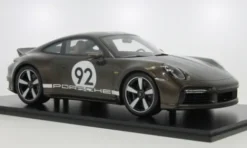 Schuco Porsche 911 (992) Sport Classic, braun, 2023, 1:12, Hot