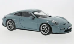 Norev Porsche 911 S/T, blau, 2023, 1:18, Outlet
