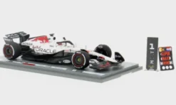 Spark Red Bull RB21, Formel 1, GP Japan, 2025, Oracle Red Bull Racing, #1, M.Verstappen, 1:43, Clearance