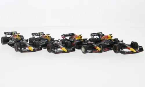 Bburago Red Bull 4 x World Champion set Max Verstappen, Formel 1, M.Verstappen, 1:43, Hot