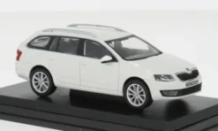 Abrex Skoda Octavia III Combi, weiss, 2013, 1:43, Online