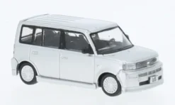 BM Creations Toyota bB 2000, silber, 1:64,