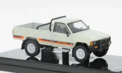 Para64 Toyota Hilux, weiss, 1984, 1:64, Outlet