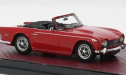 Matrix Triumph TR5 P.I., rot, 1967, 1:43, New